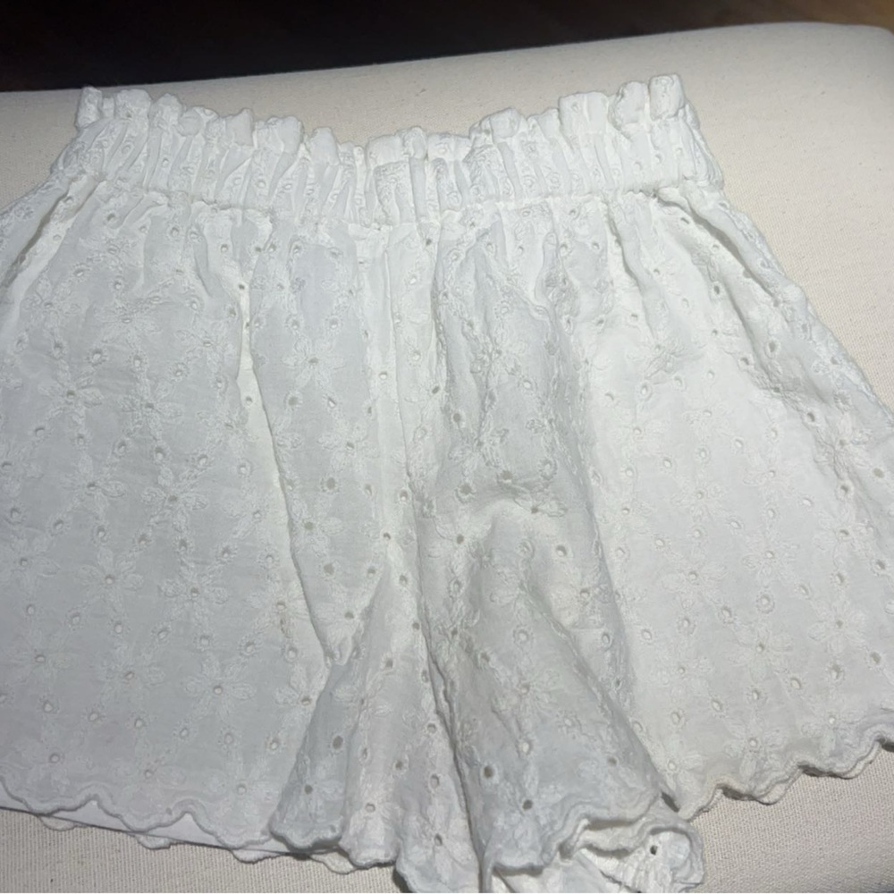 Zara eyelet toddler white shorts